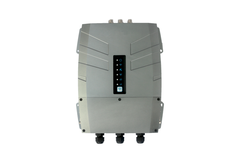 兼容地灾监测领域多种监测传感器接入，内置完整数据通信协议，支持4G和北斗短报文上传，同时可根据客户要求灵活指定数据通信协议，将高性能嵌入式Linux操作系统和低功耗单片机采集系统融于一体，在实现复杂功能的同时兼顾系统功耗，两种模式可自由切换以便满足不同使用场景